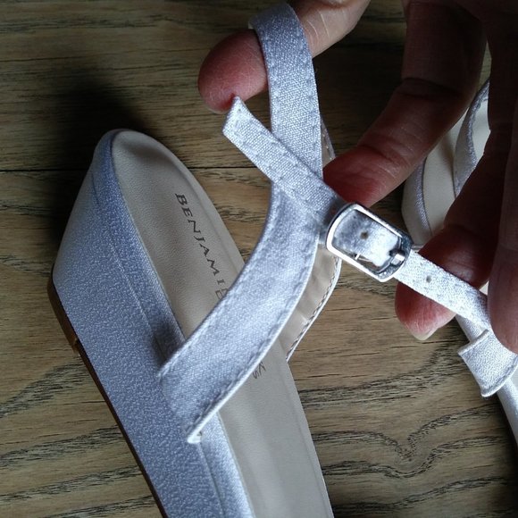 Jeweled sandal wedge, size 12, These are dyeable. Never worn - Picture 5 of 7